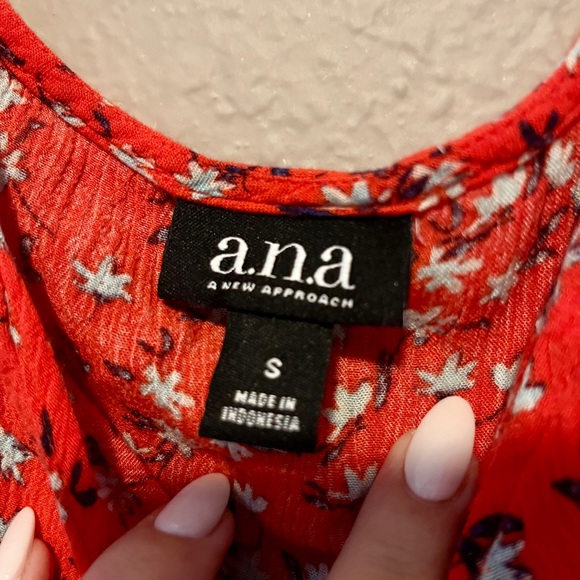 A.N.A Orange Floral Tank Top w/ Criss Cross Neckline - Picture 4 of 4